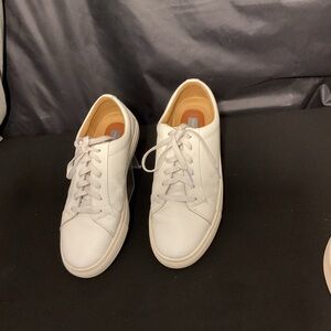 Men's Vince Camuto White Athletic Shoes Leather Low-Top Sz 10 Vy MILLS (7805302)